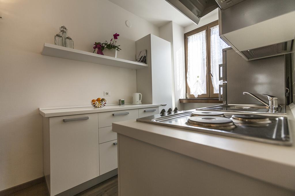 Le Servite Apartments Arco Δωμάτιο φωτογραφία