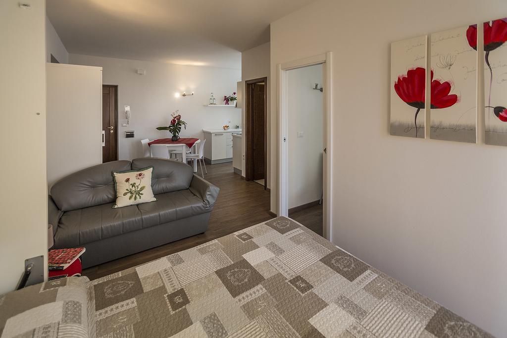 Le Servite Apartments Arco Δωμάτιο φωτογραφία
