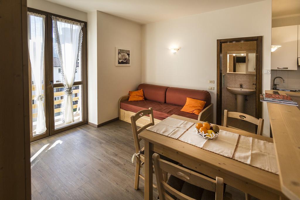Le Servite Apartments Arco Δωμάτιο φωτογραφία