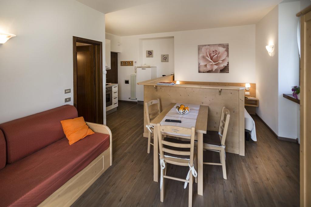 Le Servite Apartments Arco Δωμάτιο φωτογραφία